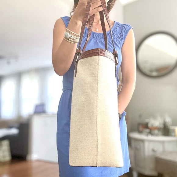 NWT Brahmin Pecan Pipa Leather and canvas Tote Bag and wristlet - Picture 9 of 14